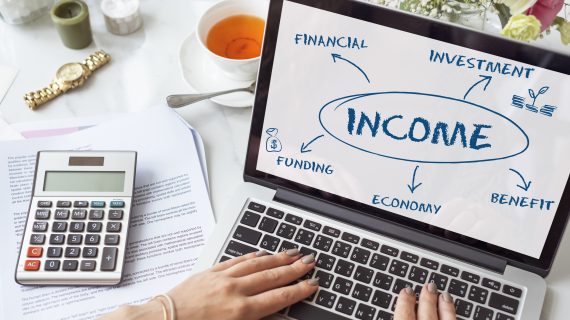 Mengenal Perbedaan Active Income dan Passive Income Serta Cara Memperolehnya