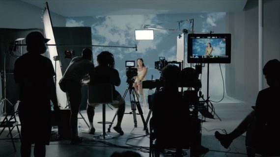 Pajak dan Industri Hiburan: Pengaruh, Kendala, dan Upaya Menjaga Pertumbuhan